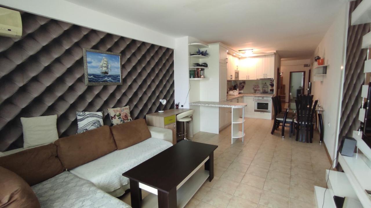 Dom-El Real Apartments In Sea View Complex Sveti Vlas Eksteriør billede