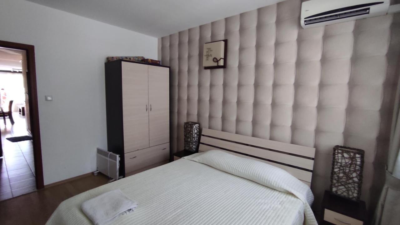 Dom-El Real Apartments In Sea View Complex Sveti Vlas Eksteriør billede