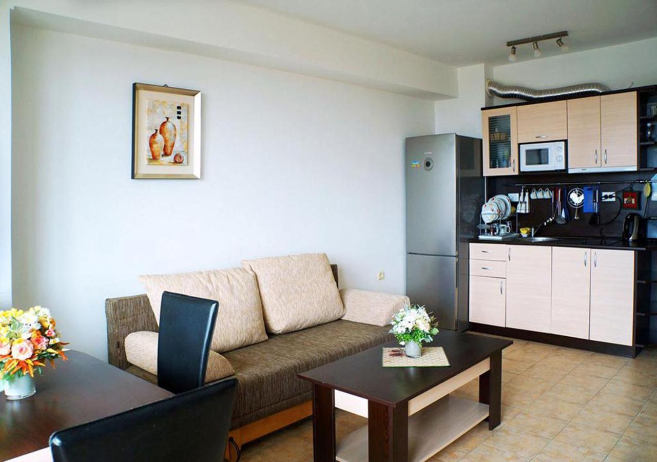 Dom-El Real Apartments In Sea View Complex Sveti Vlas Eksteriør billede