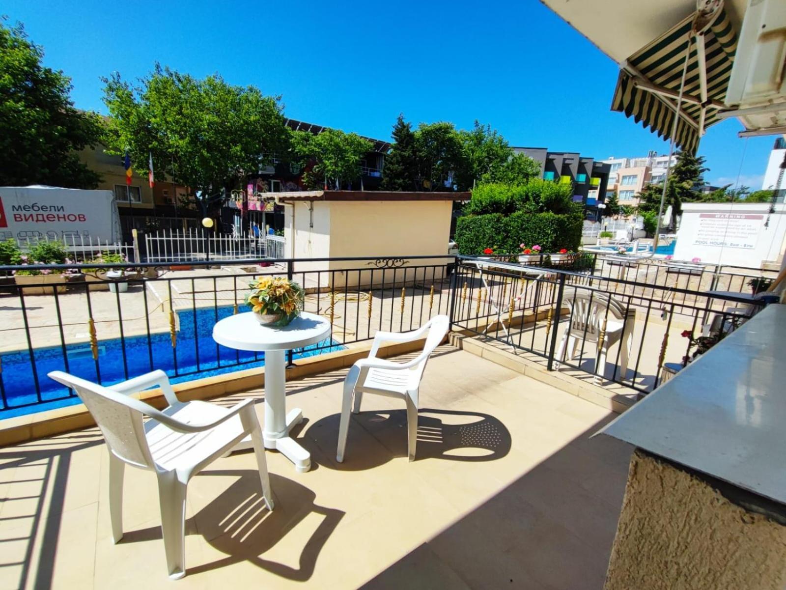 Dom-El Real Apartments In Sea View Complex Sveti Vlas Eksteriør billede